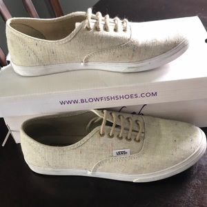 Like NEW vans